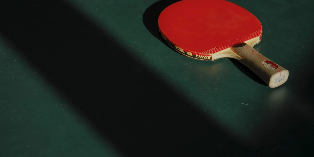 Tischtennis-Roboter mit KI-Steuerung