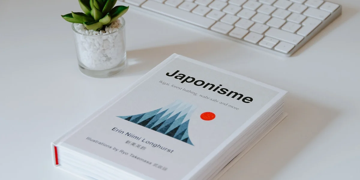 white Japonisme book