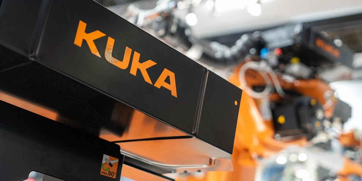 Kuka labeled box