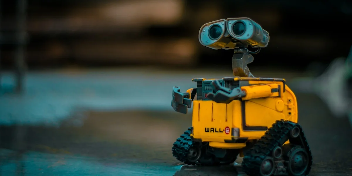 Boston Dynamics Spot Roboter mit KI-Integration in Industrieanlage