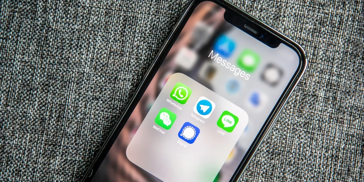 Gavel and smartphone on courtroom desk symbolizing digital platform liability