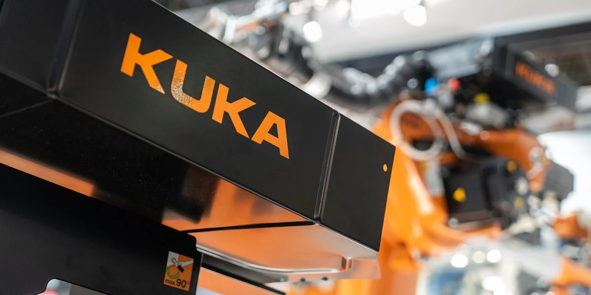 Kuka labeled box